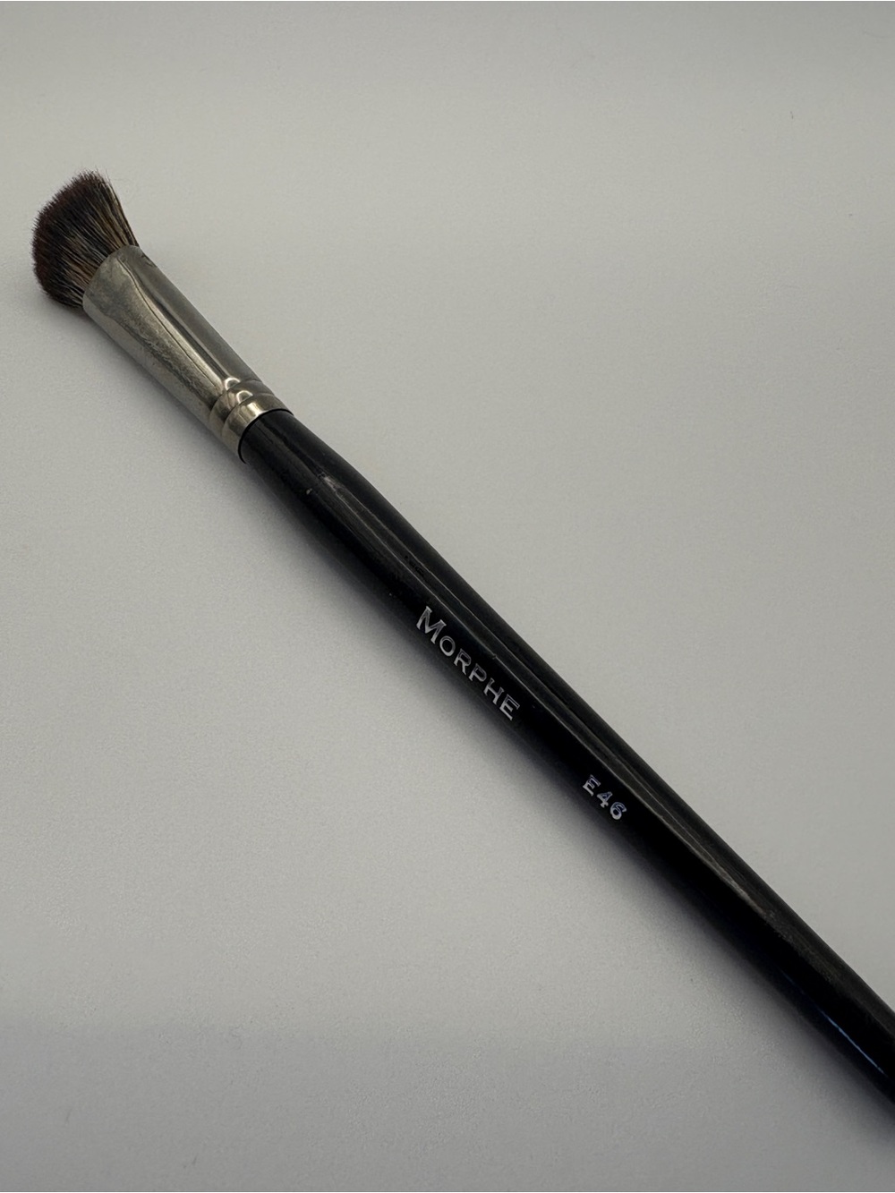 Morphe elite E46 mini angled buffer Brush - Black